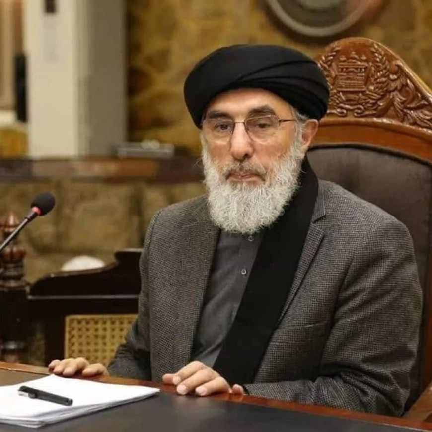 حکمتیار: علم څه دئ او عالم څوك دئ؟