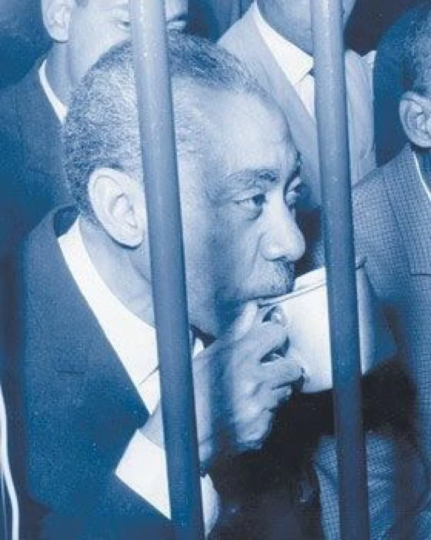 ‏سيد قطب (د ایپسټین په اړه) فرمایي: