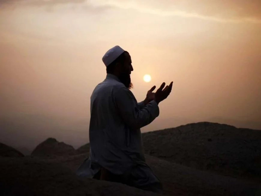رابطهء  لاحقین با سابقین چگونه باشد؟