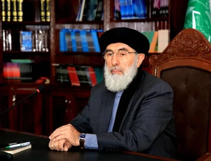 حکمتیار او د هغه لیکنی؛ د فکر او مبارزې ابدي کاروان
