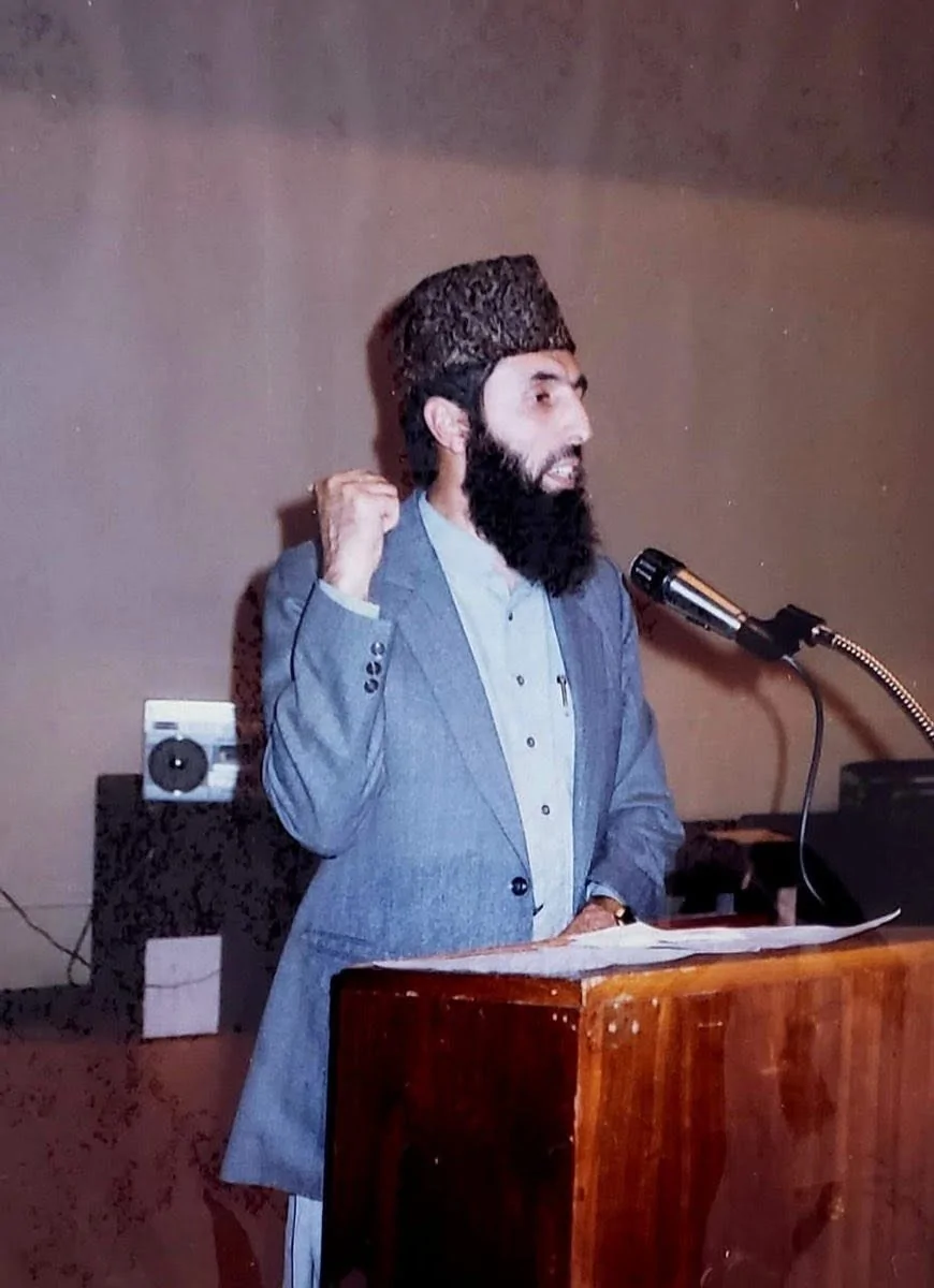 نن افغانستان، د ډېرو افغانانو په باور، له بهرني اشغال پرته یو خپلواک هېواد دی